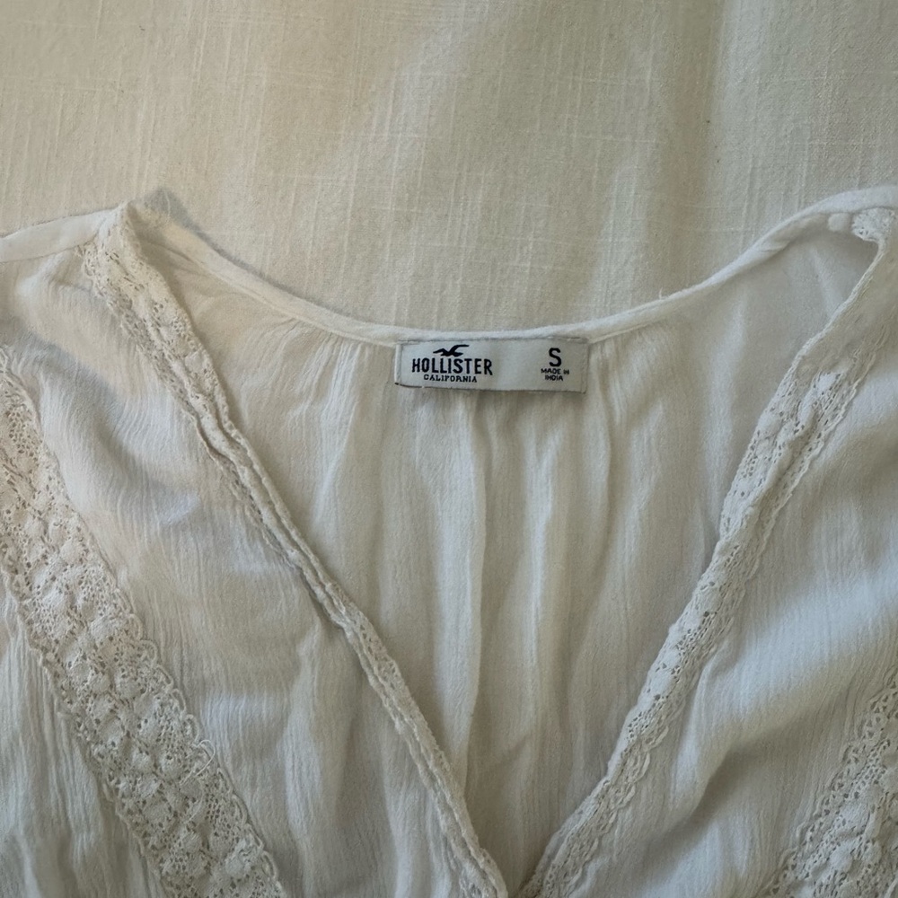 Hollister top - Picture 3 of 3
